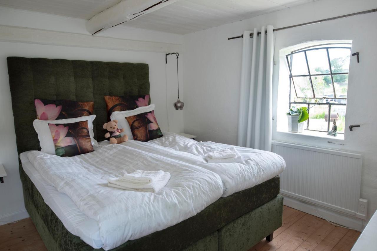4B Oesterlen Bed & Breakfast Tomelilla Extérieur photo