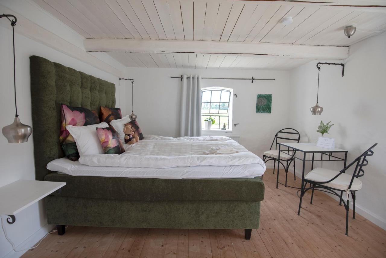 4B Oesterlen Bed & Breakfast Tomelilla Extérieur photo